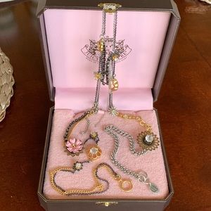 New Juicy Couture Gilded Flowers Strand Necklace